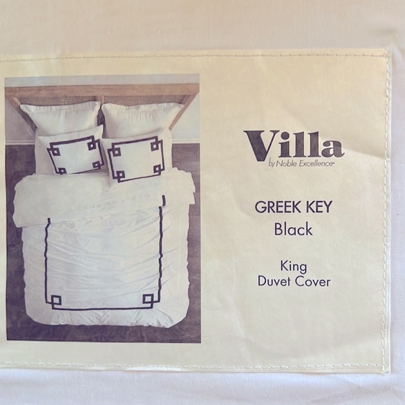NWT Villia- by Noble Excellence King Greek Key,Black Duvet cover & 2 king shams. - Picture 2 of 3